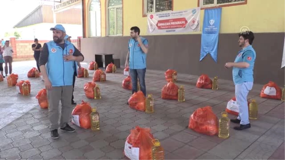 Tdv\'den Kazakistan\'da Gıda Yardımı - Almatı