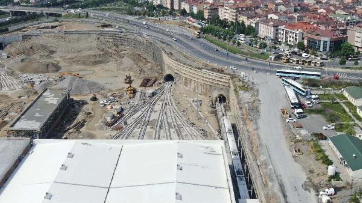 Kabataş-Mahmutbey Metro Hattı İçin Sürücüsüz Trenler Raylara İndirildi