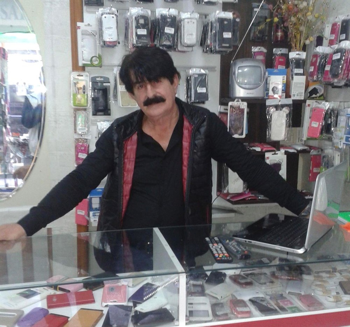 Tünelde Arıza Yapan Otomobilini İterken Canından Oldu