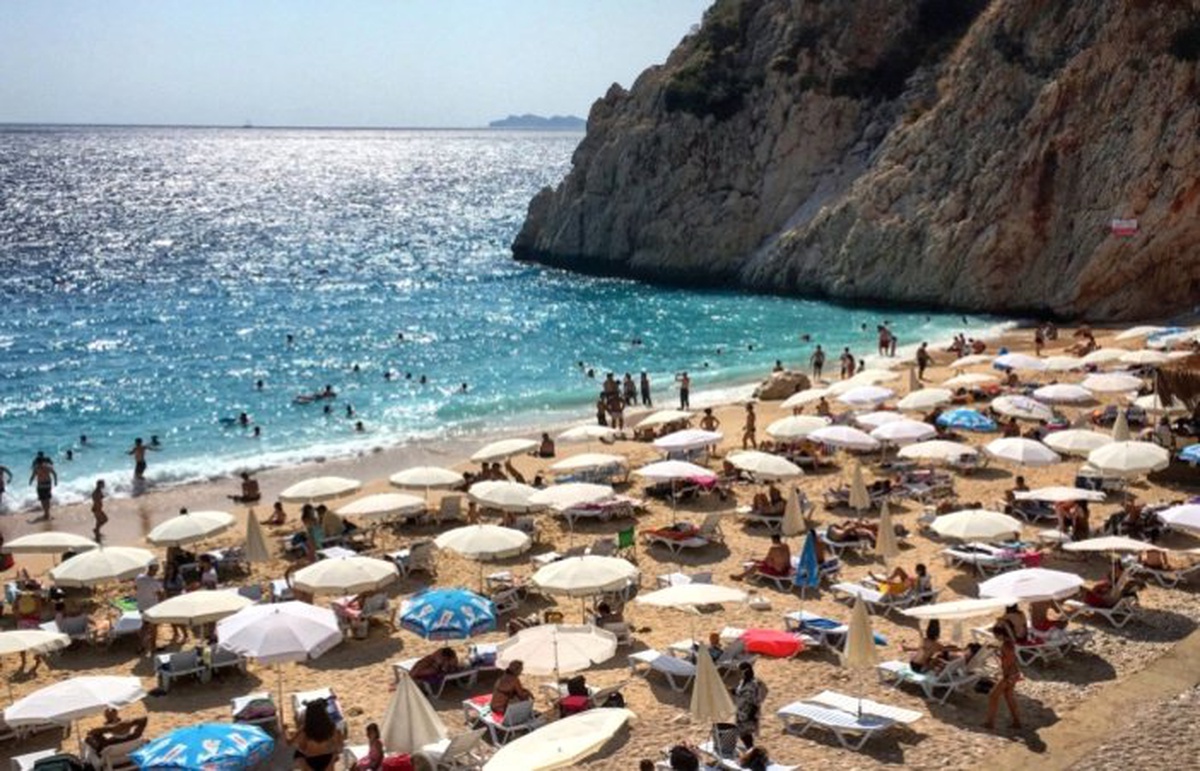Yabancı turist sayısı yüzde 24 arttı