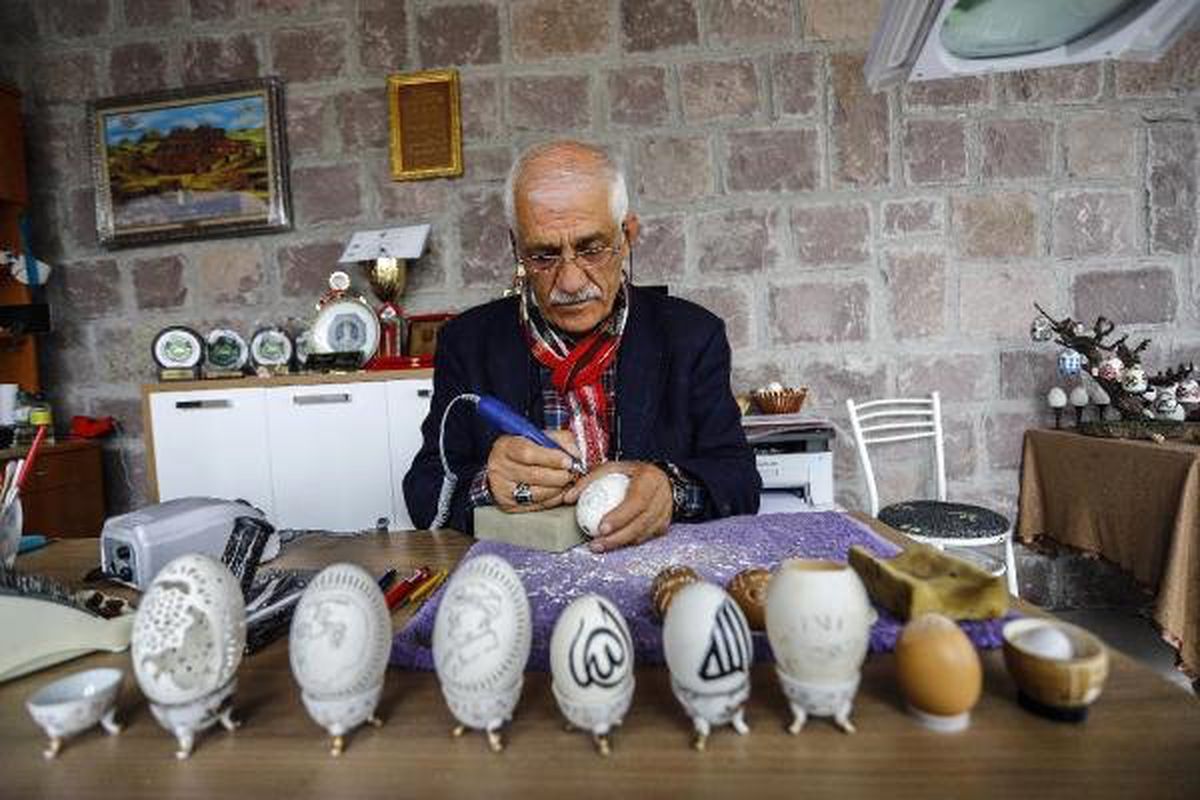 Yumurta Kabuğunda 8 Bin 400 Delik Açtı