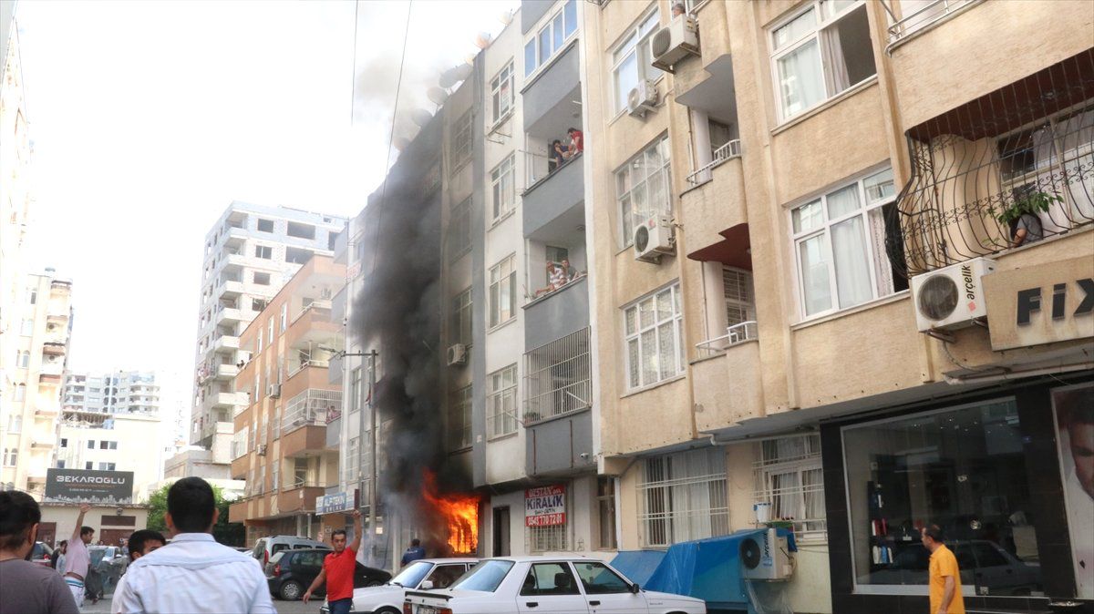Adana\'da Yangın