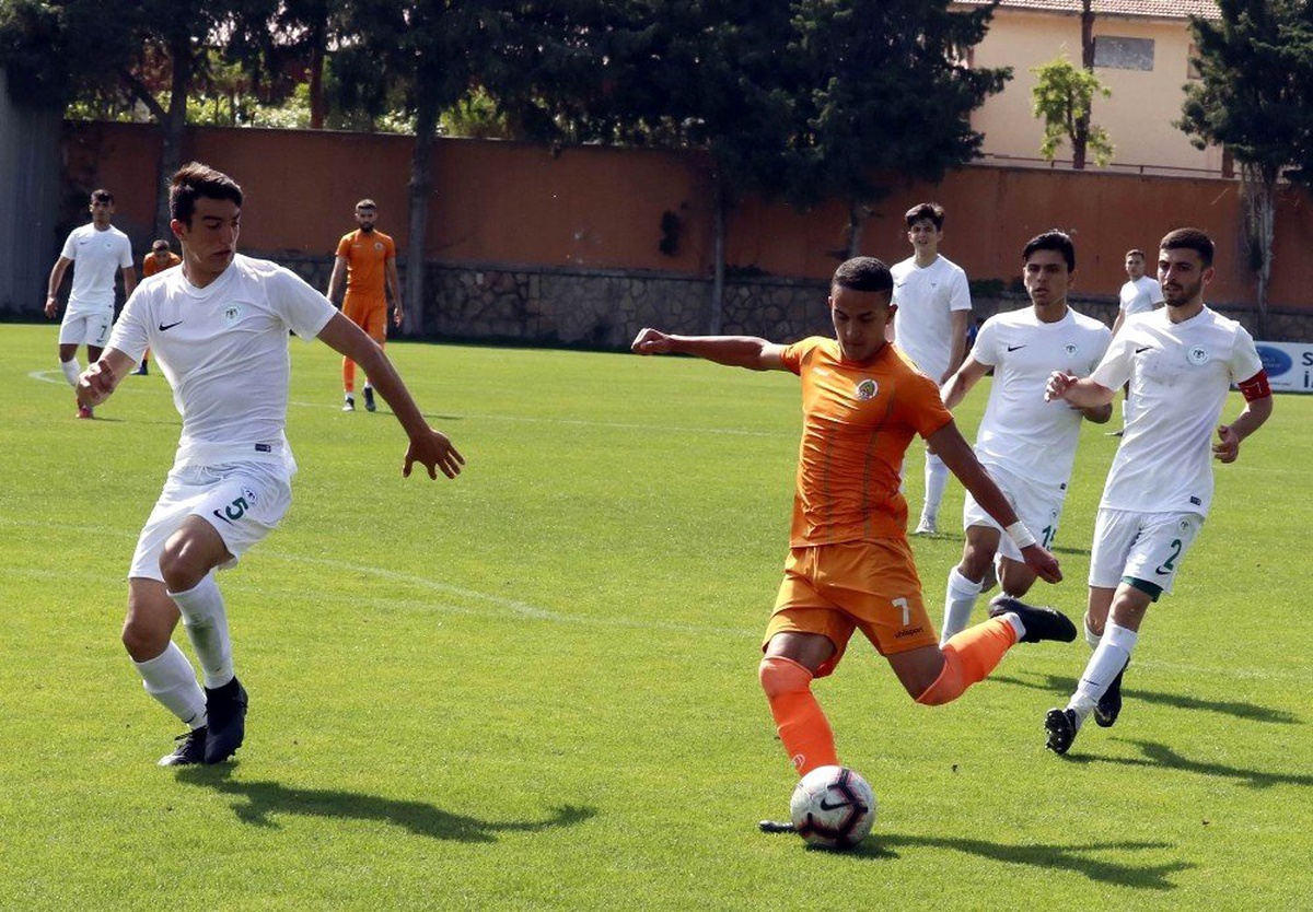 Alanyaspor U21 Takımı\'nın Yıldızı Gol Krallığına Oynuyor