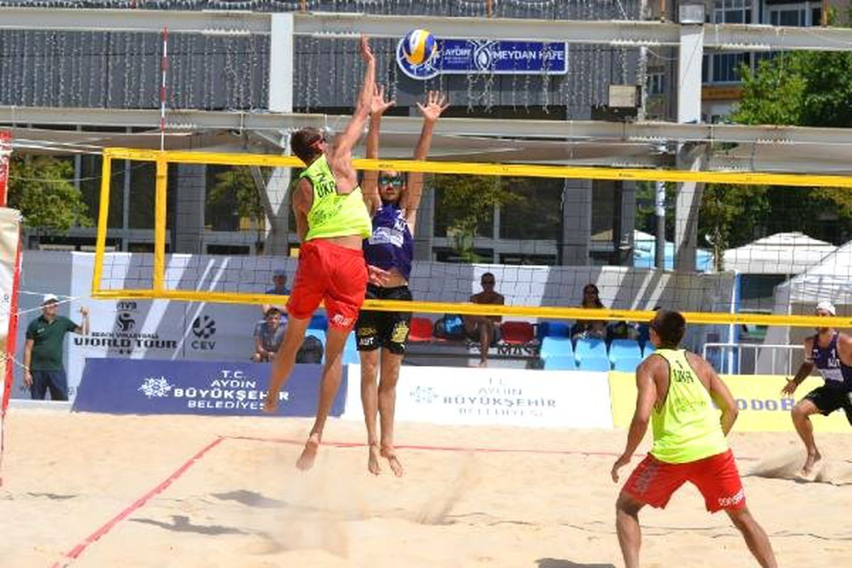 Aydın\'da Plaj Voleybolu Heyecanı