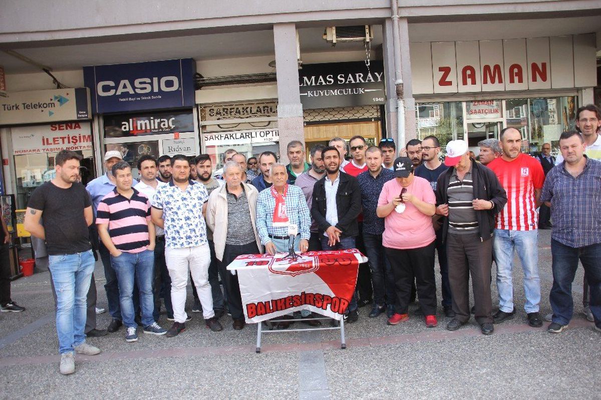 Balıkesirsporlu Taraftarlardan Açıklama
