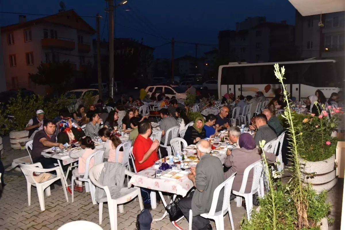 Başkan Avcı Şizofreni Hastaları ile İftar Yaptı