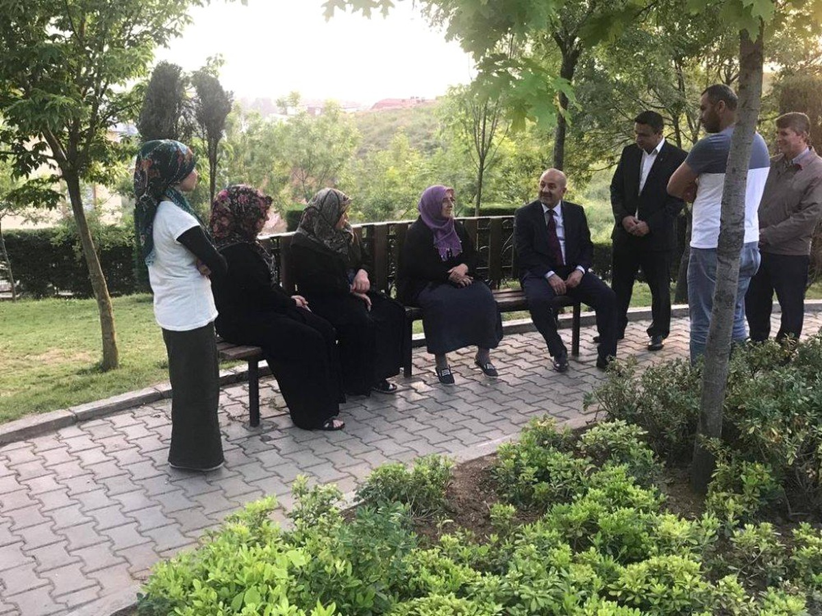 Başkan Büyükgöz İftarda Ailelere Konuk Oluyor