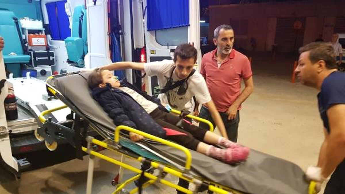 Bursa\'da, Apartmandaki Yangında Dumandan Etkilenen 14 Kişi Hastaneye Kaldırıldı
