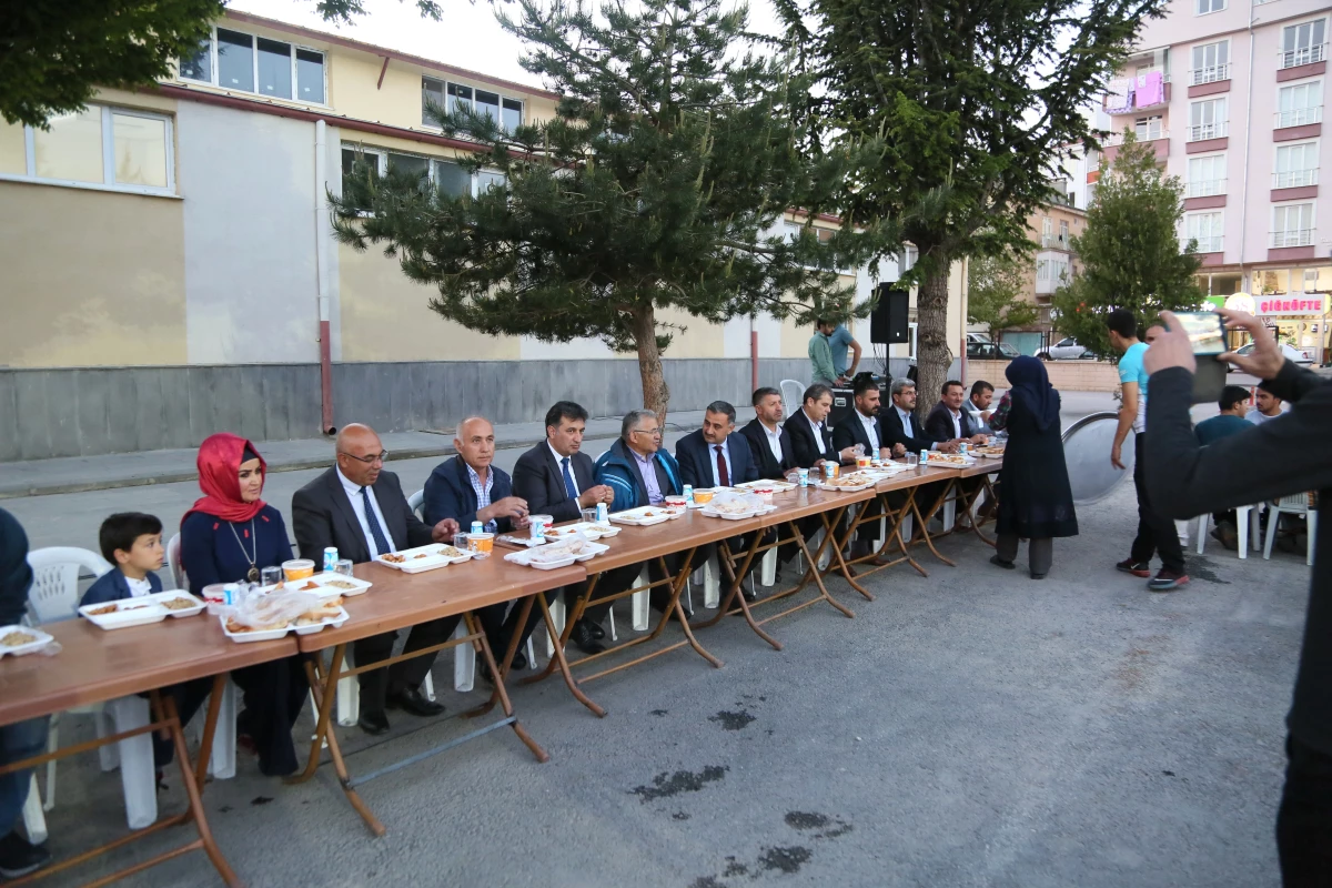 Büyükşehir Belediye Başkanı Memduh Başkandan Memleketine Ramazan Ziyareti