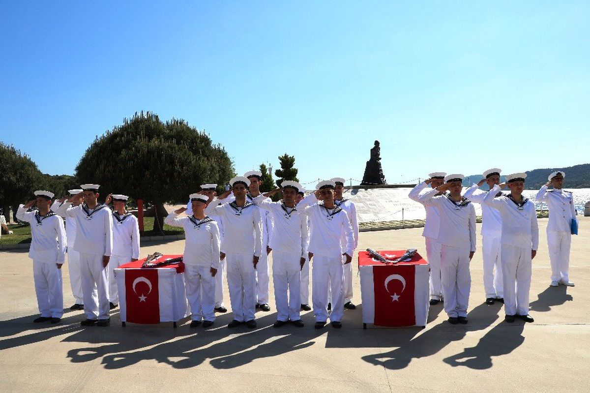 Çanakkale\'de Engelli Gençler Çakı Gibi Asker Oldu