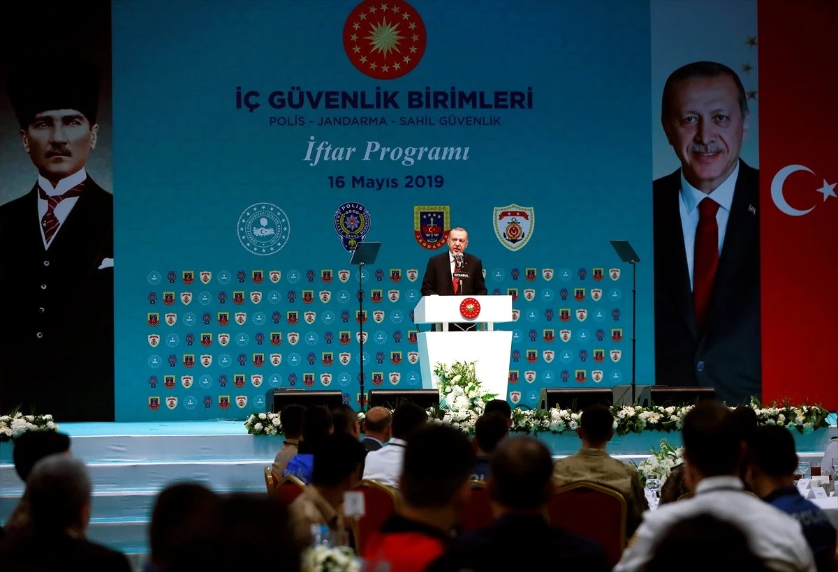 Cumhurbaşkanı Erdoğan: "Tüsiad Yik Başkanı Tuncay Özilhan\'ın Buram Buram Demokrasi Hazımsızlığı...