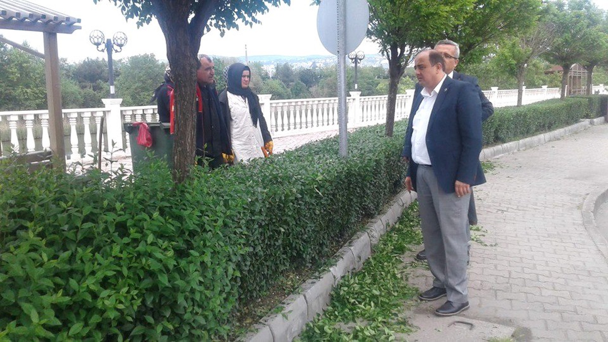 Demirtaş Sahil Bandında Ki Çalışmaları Yerinde İnceledi