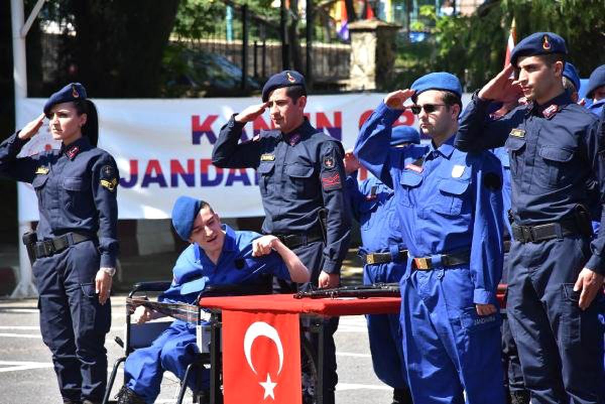Engelli Gençler, Jandarma Oldu