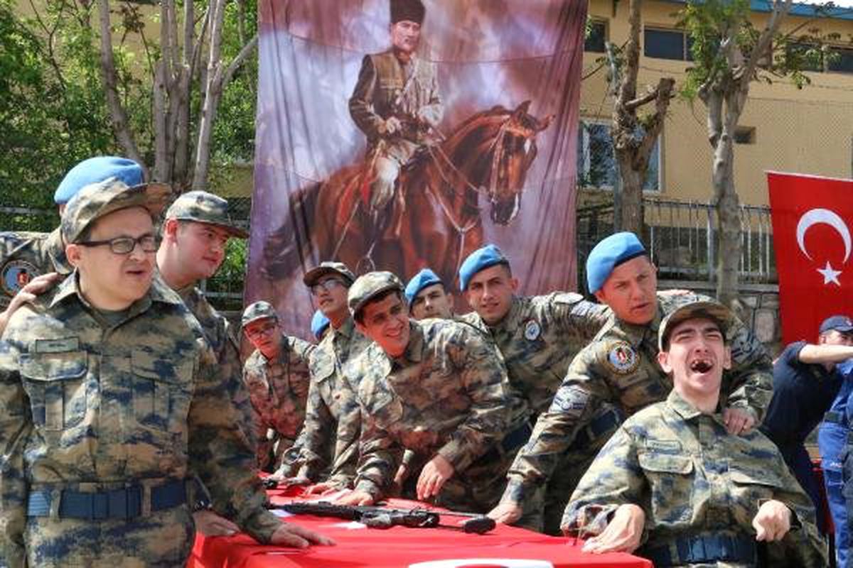 Engellilerin 1 Günlük Askerlik Sevinci
