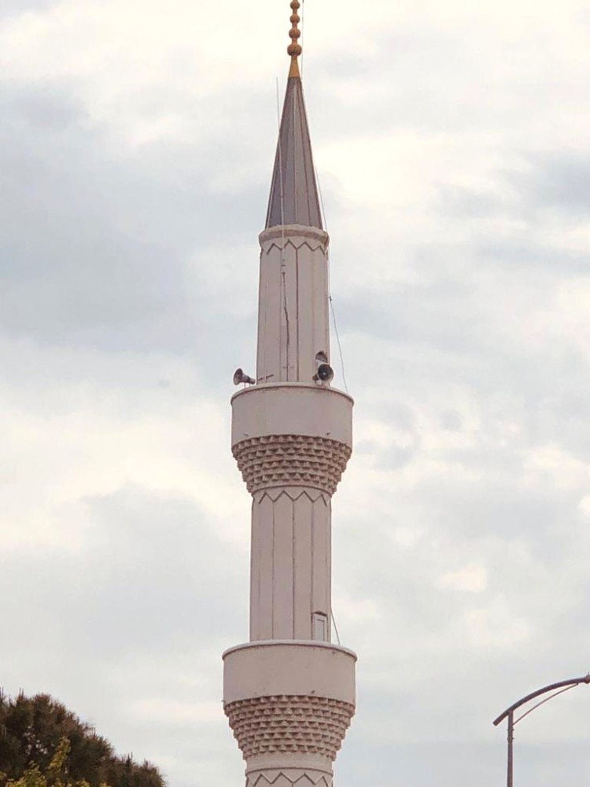 Erken Ezan Herkesi Şaşırttı