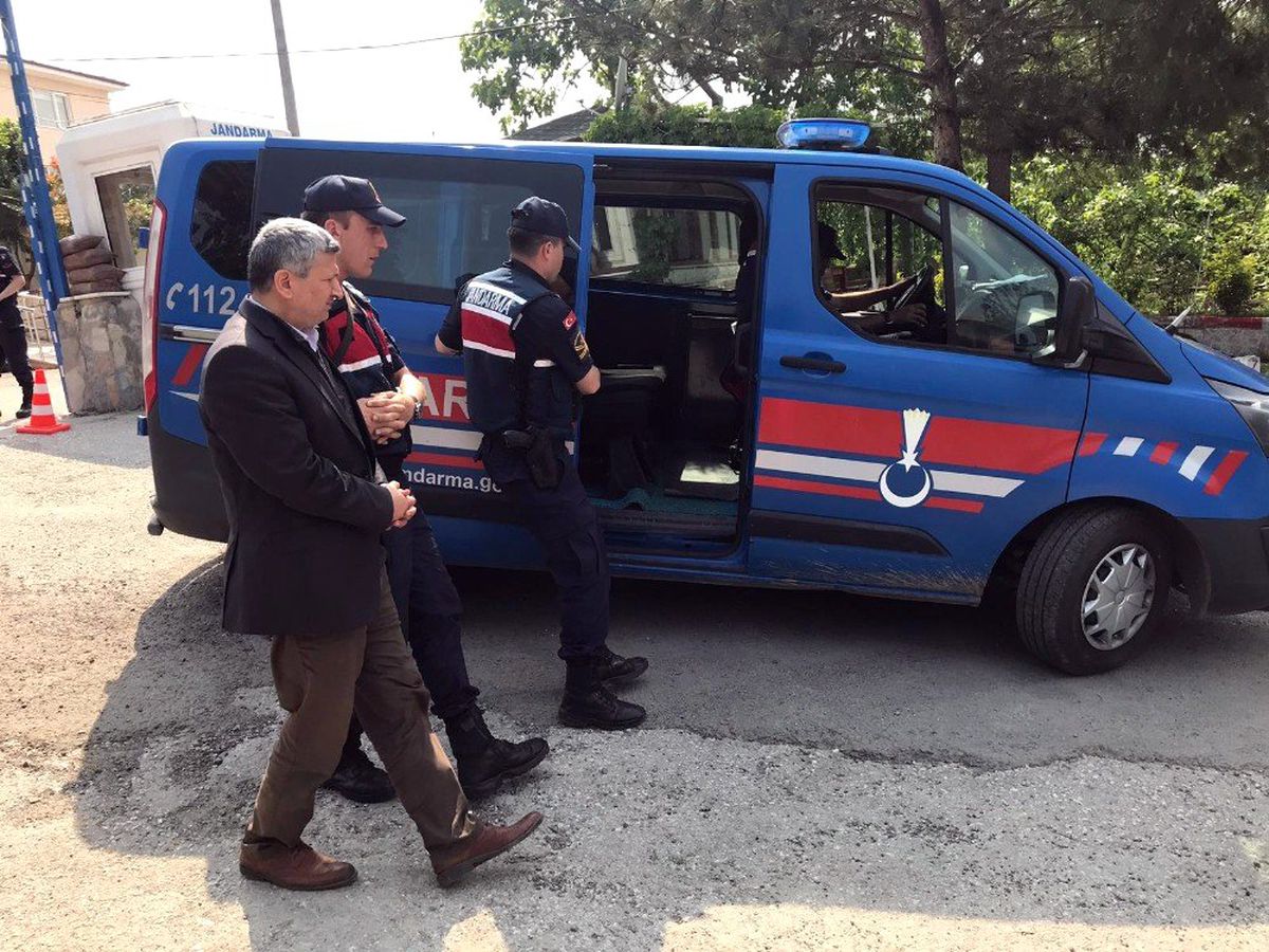 Fetö Firarisi 2\'inci Sınıf Eski Emniyet Müdürü Yakalandı