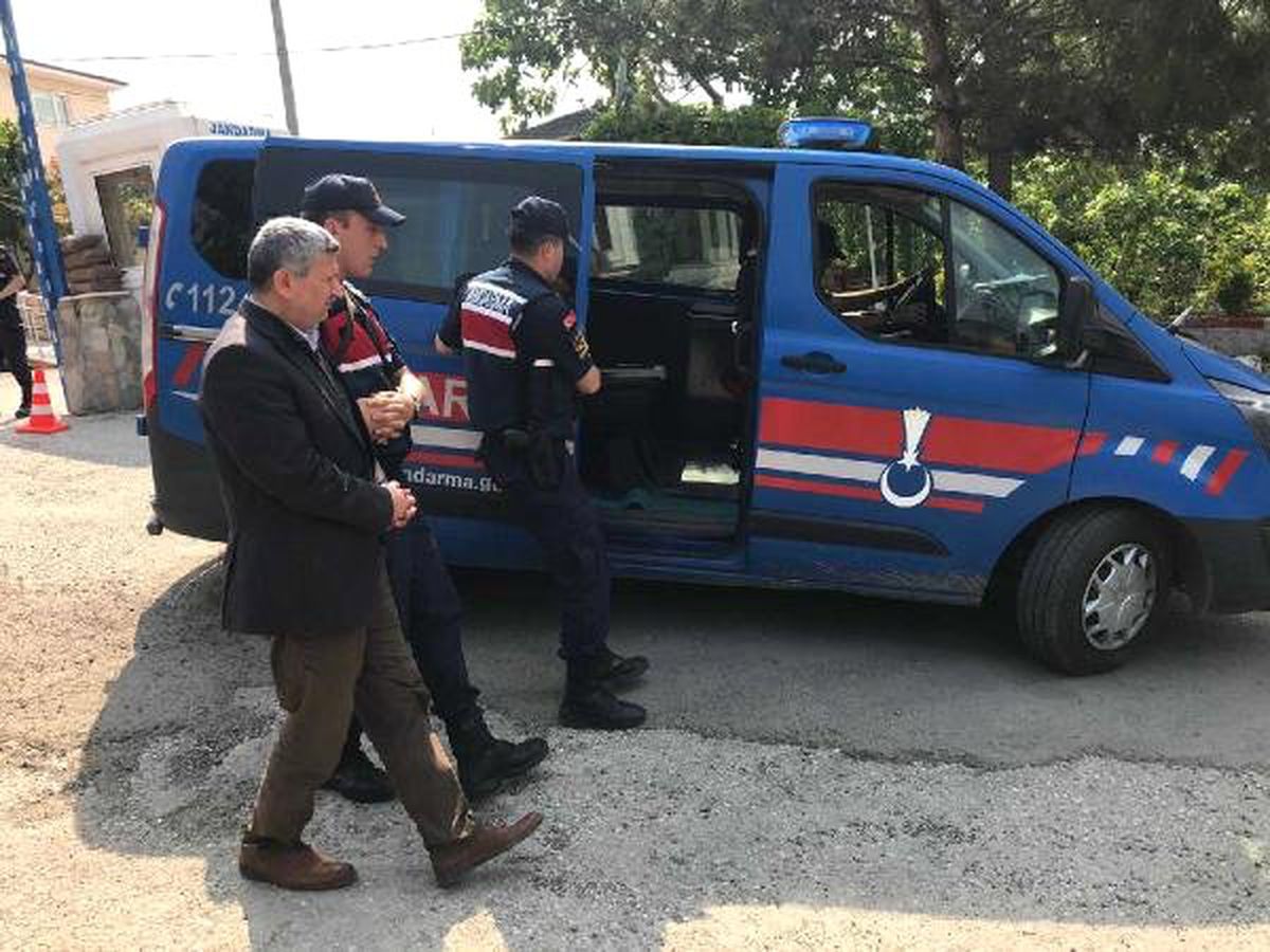 Fetö Şüphelisi Eski Emniyet Müdürü, Jandarma Devriyesinde Yakalandı