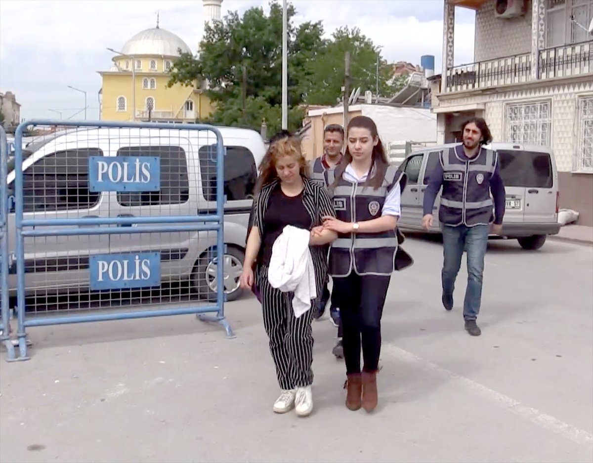 Hırsızlık Zanlıları Otobüsle Kaçmaya Çalışırken Yakalandı