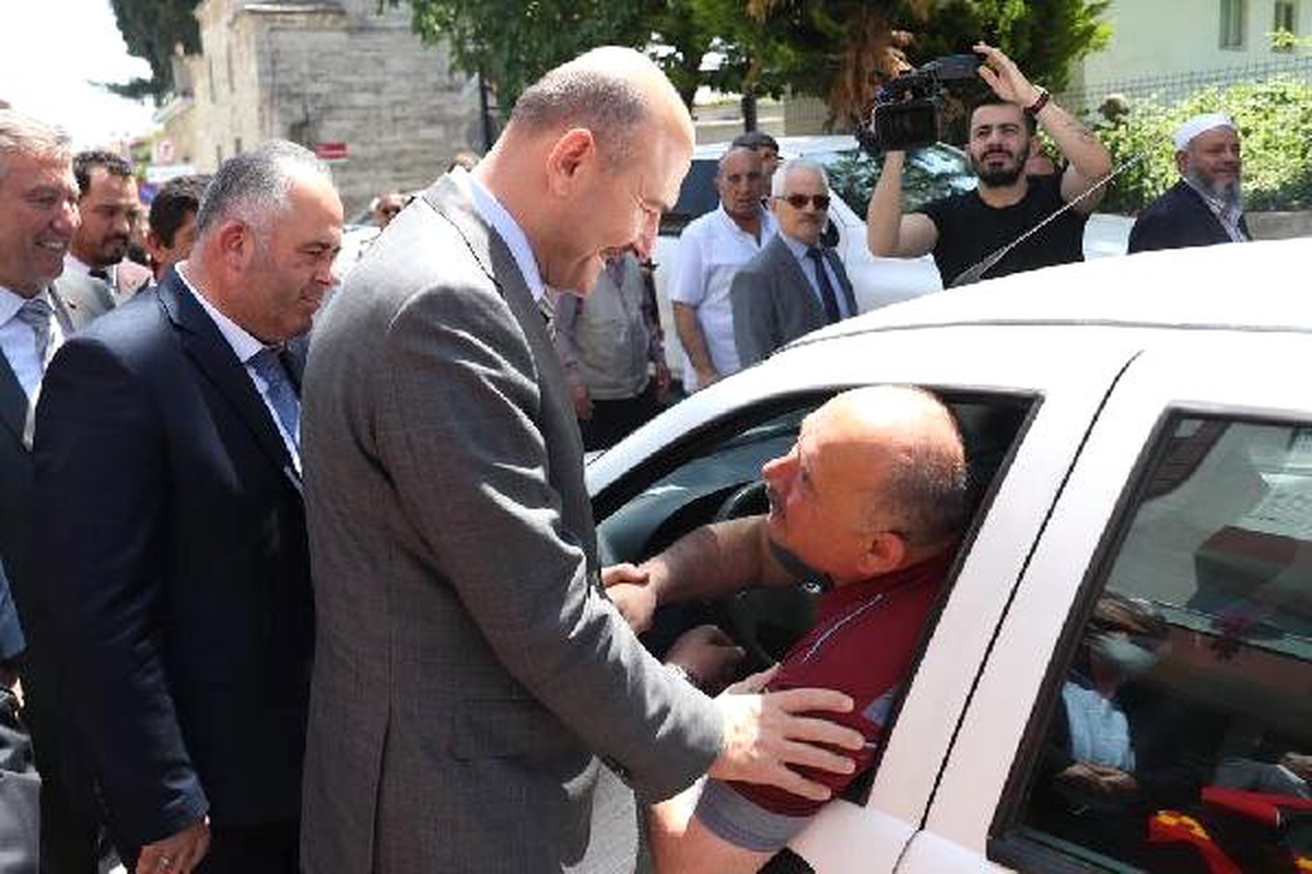 İçişleri Bakanı Soylu Çatalca\'da Esnaf Ziyareti Yaptı