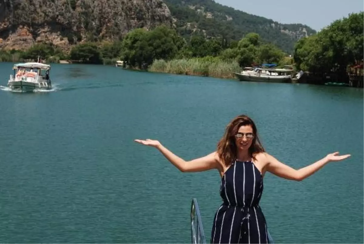 İngiltere Güzeli Alisha Cowie Türkiye\'nin Tanıtım Yüzü Olacak