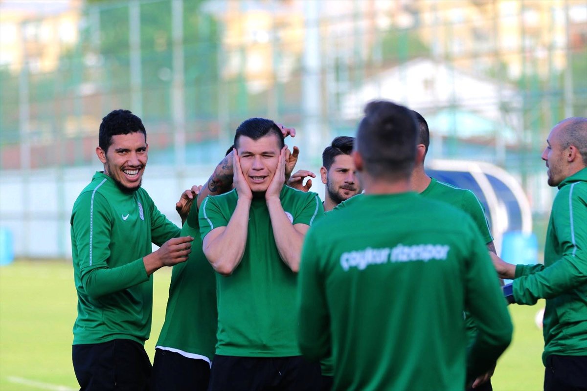 İnşallah Türk Futbolu İçin Yeni Bir Sayfa Açılır"