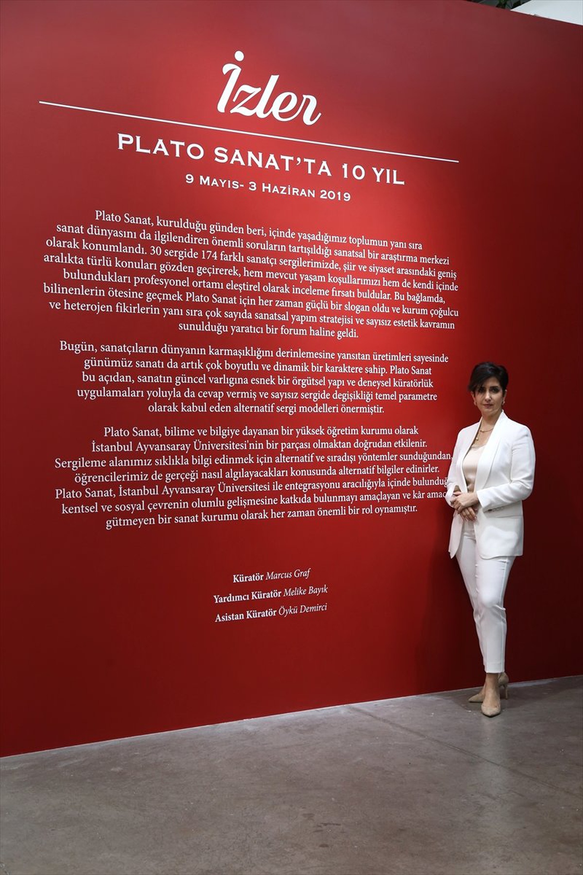İzler: Plato Sanat\'ta 10 Yıl Sergisi" Açıldı