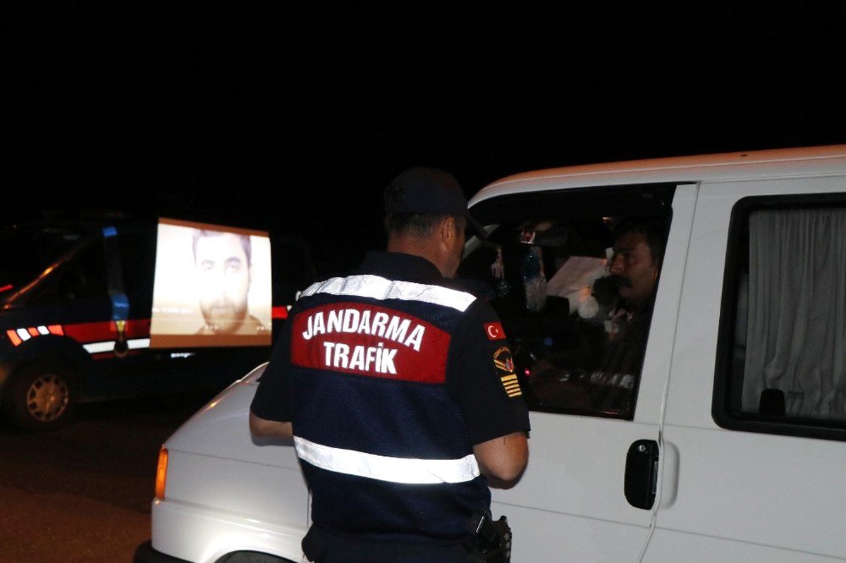 Jandarmanın Sinevizyonlu Yol Uygulaması Vatandaşın Takdirini Topladı