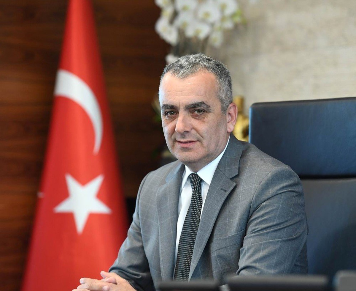 Konyaaltı\'nda 100. Yıla Özel Emre Aydın Konseri