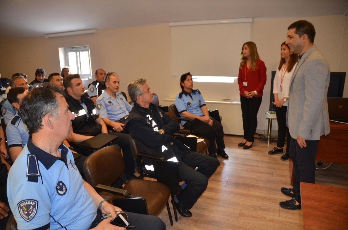 Kuşadası\'nda Zabıta Personeline \'Stres ve Çatışma Yönetimi\' Eğitimi