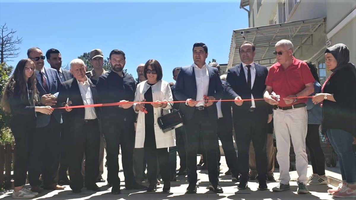 Ladik\'te "Mesleki Tanıtım ve Yıl Sonu Sergisi"