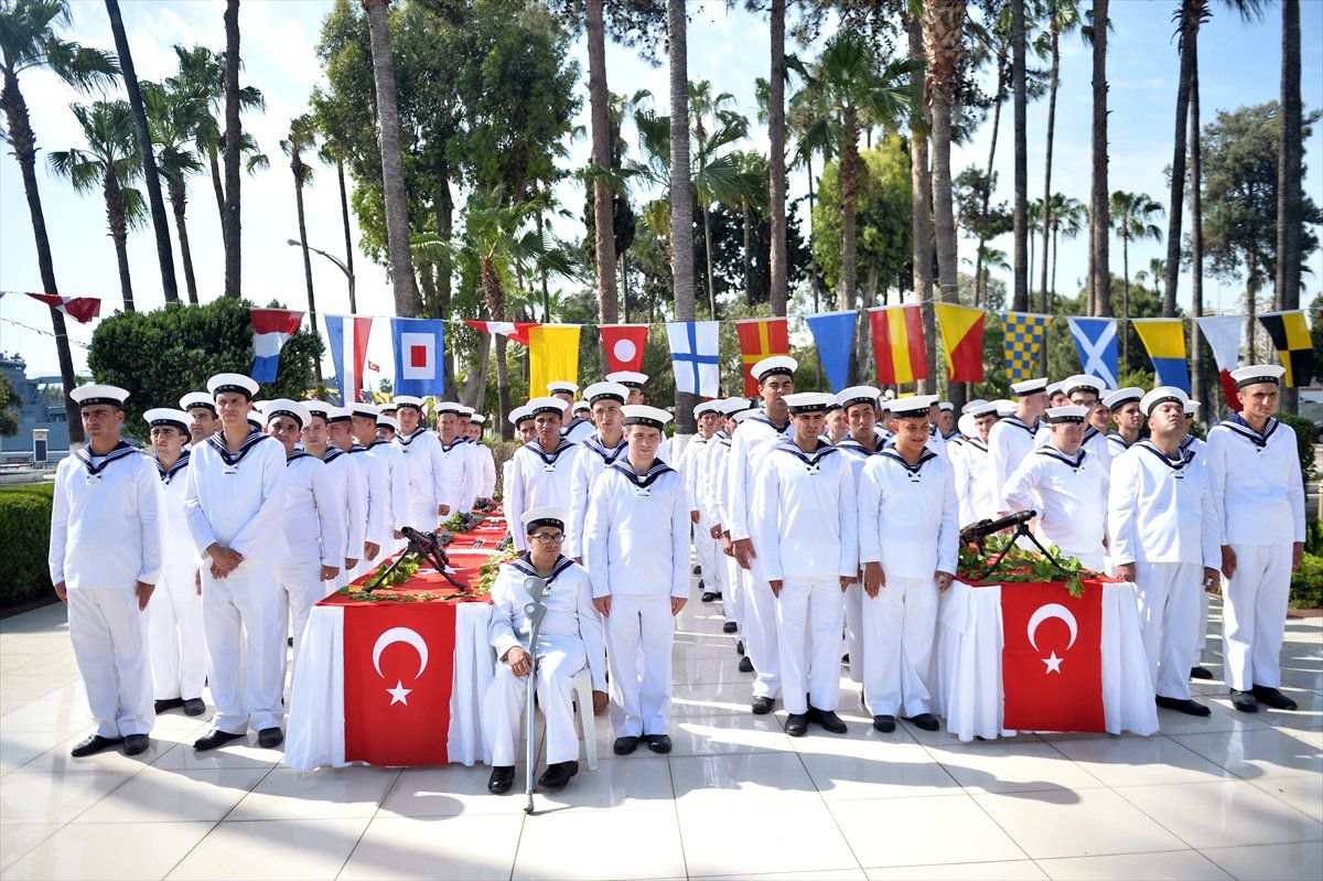 Mersin\'de Engellilerin Bir Günlük Askerlik Sevinci