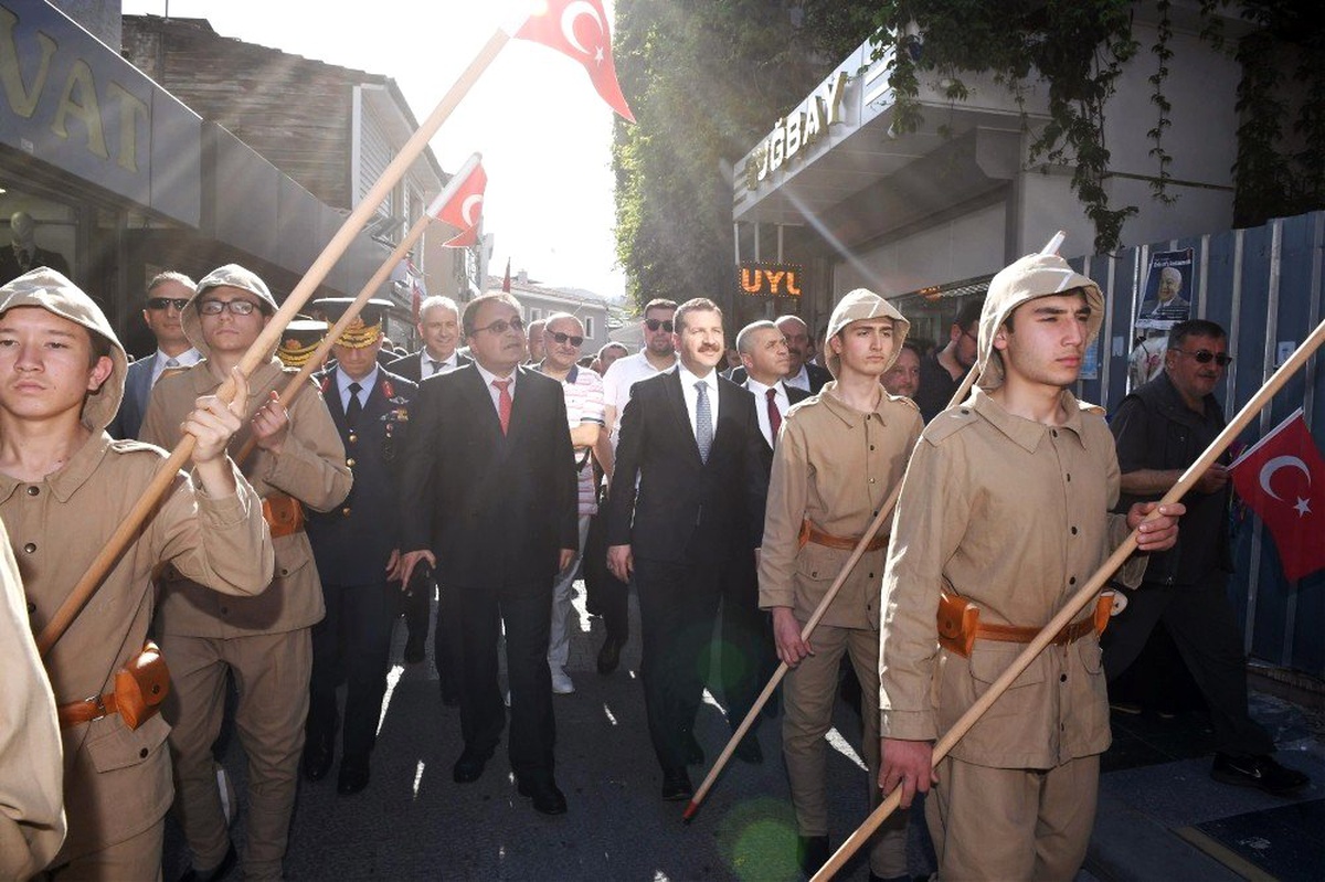 Milli Mücadelenin 100\'üncü Yılında Balıkesir\'den Ankara\'ya Bayrak