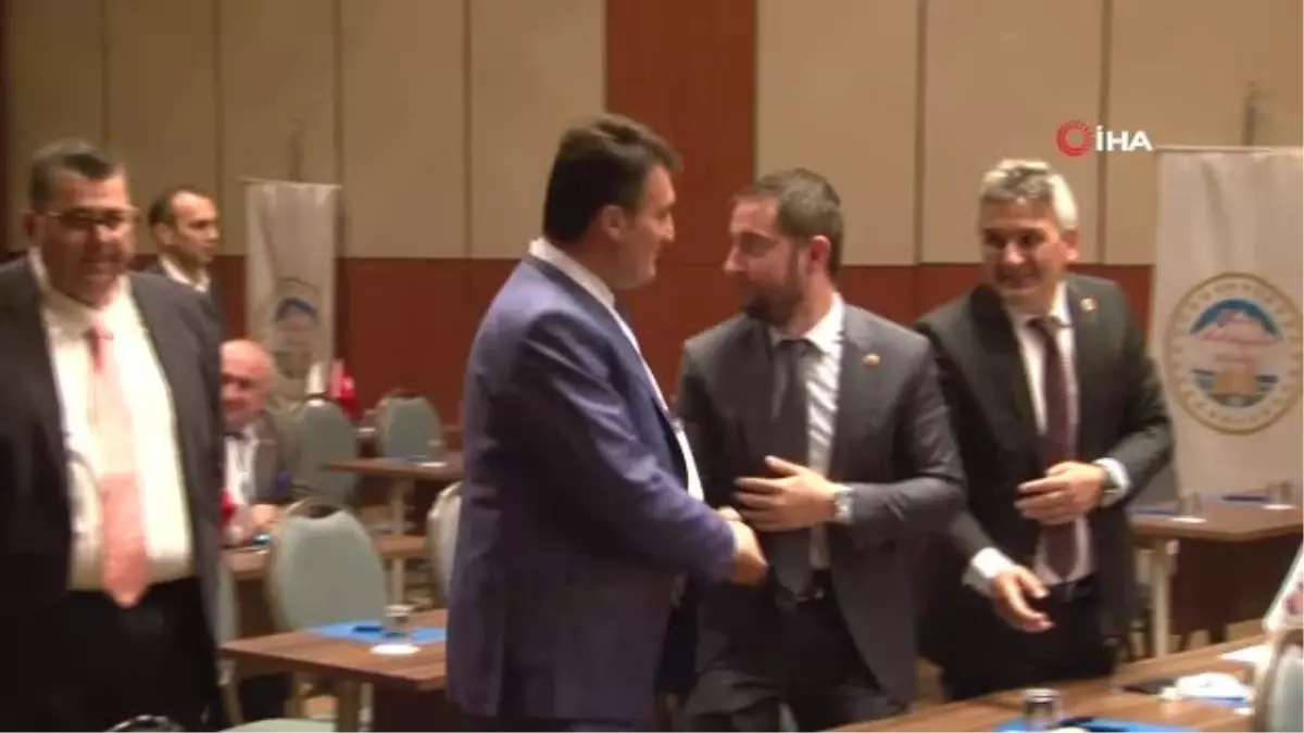 Mustafa Dündar Güven Tazeledi