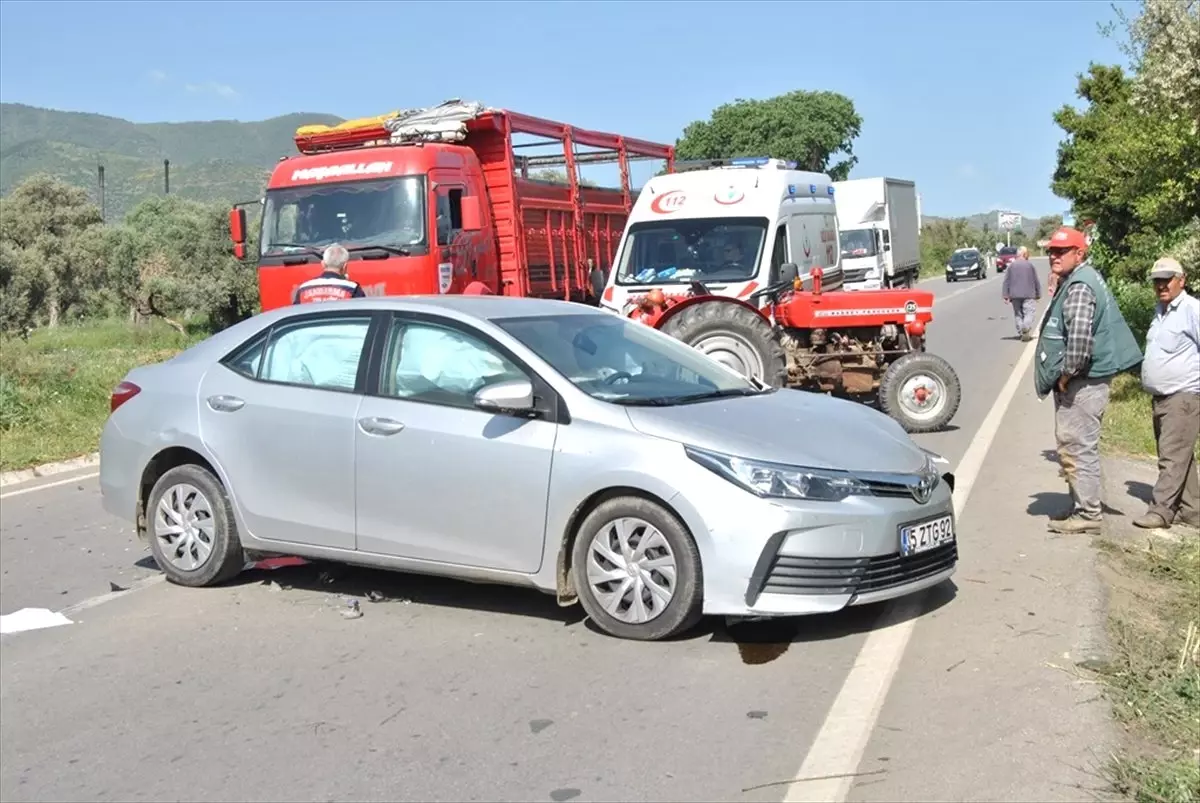 Ödemiş\'te Trafik Kazası: 3 Yaralı