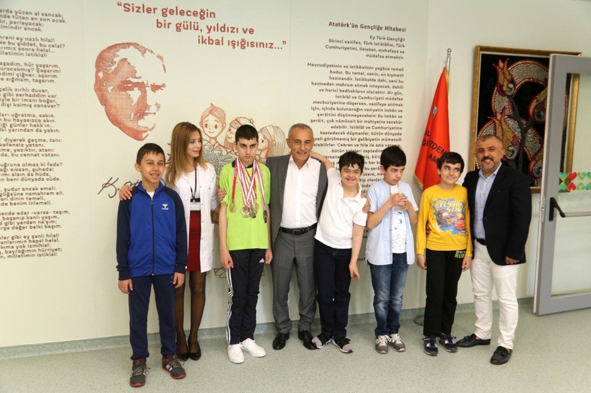 Otizmli Yuşa, Yüzmede "Engel" Tanımadı