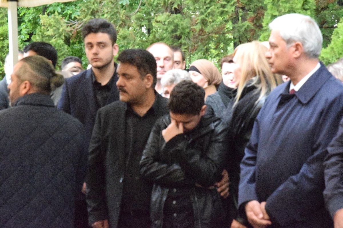 Polonya\'da Öldürülen 16 Yaşındaki Türk Genç Toprağa Verildi