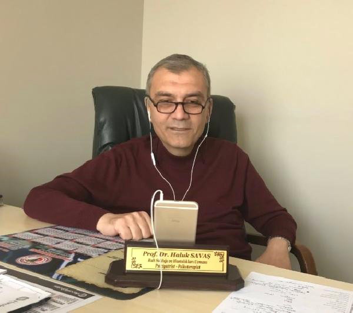 Prof. Dr. Savaş\'a Pasaportu Verilecek