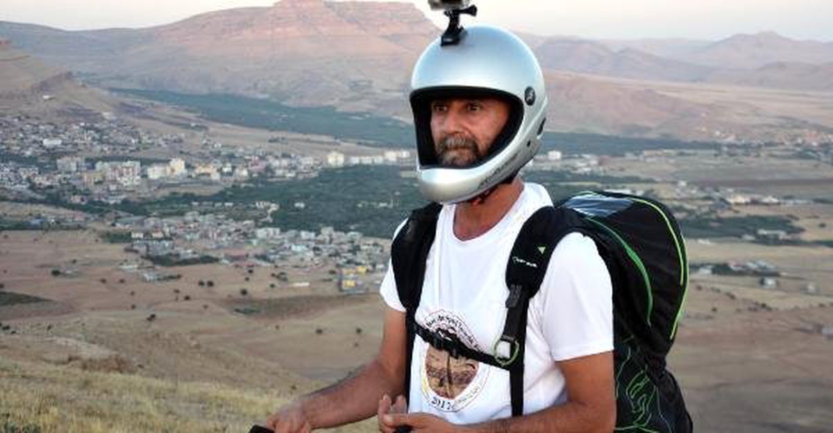 Şahin, Yamaç Paraşütçüsünü Korkuttu