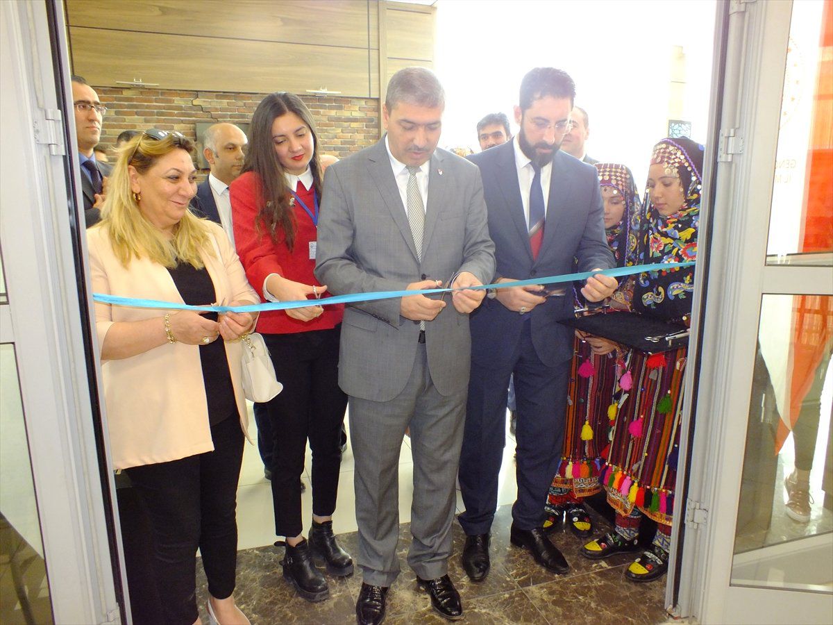 Sivas\'ta El Sanatları Sergisi Açıldı