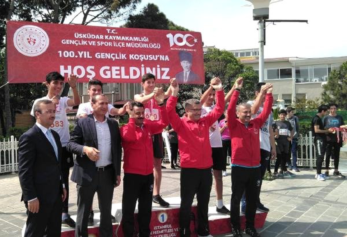 Ümraniye, 100. Yıl Gençlik Koşusu\'na Damga Vurdu.