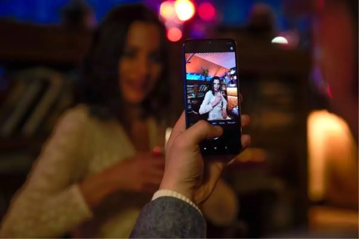 Xiaomi mi 9 Se Türkiye\'de Ön Siparişe Açıldı