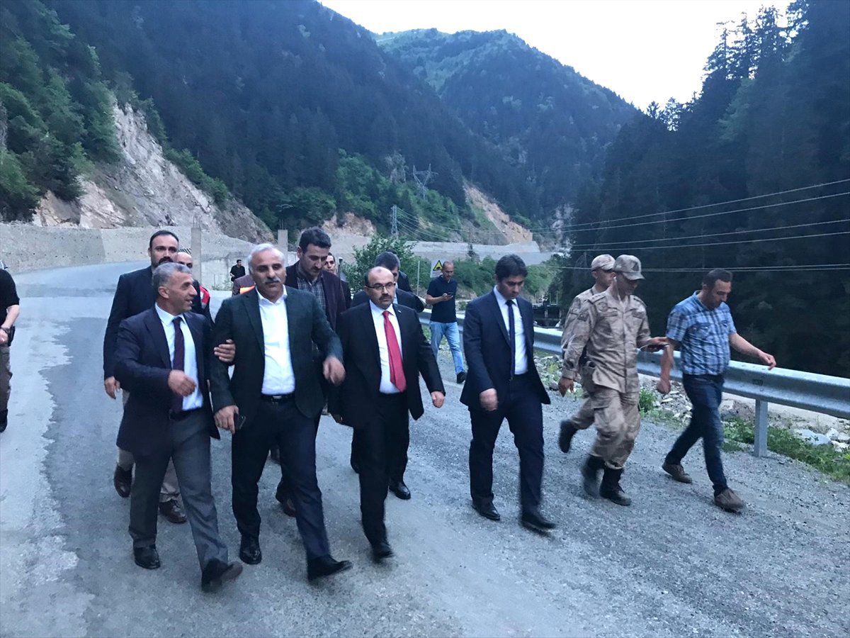 Arama Çalışmalarına Katılan 2 Asker Suya Kapıldı