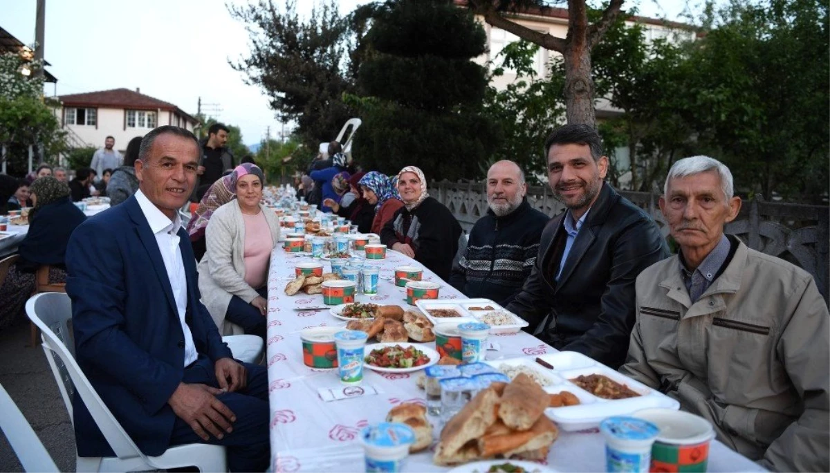 Başkan Kocaman Hemşehrilerinin İftar Sofrasında