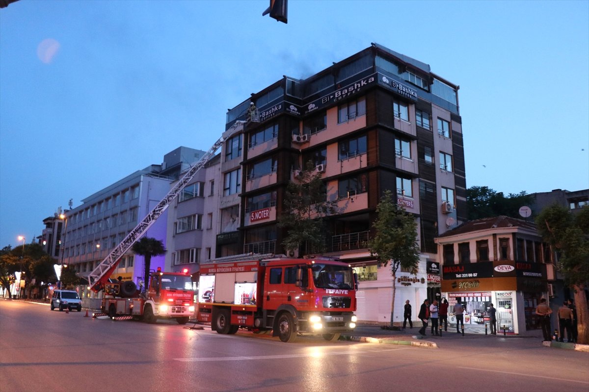 Bursa\'da Çay Ocağındaki Patlama Yangına Neden Oldu
