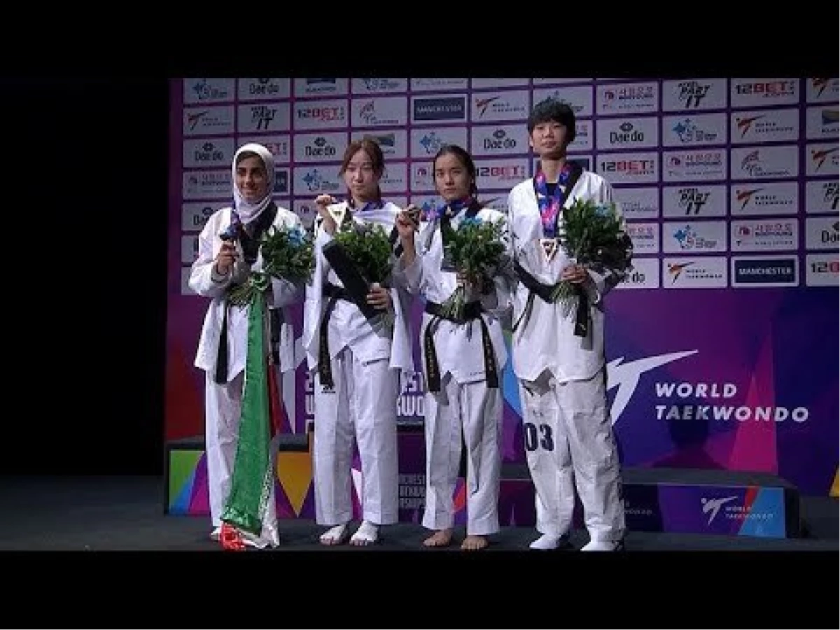 İranlı Kadın Sporcu Dünya Tekvando Şampiyonası\'nda Madalya Kazandı