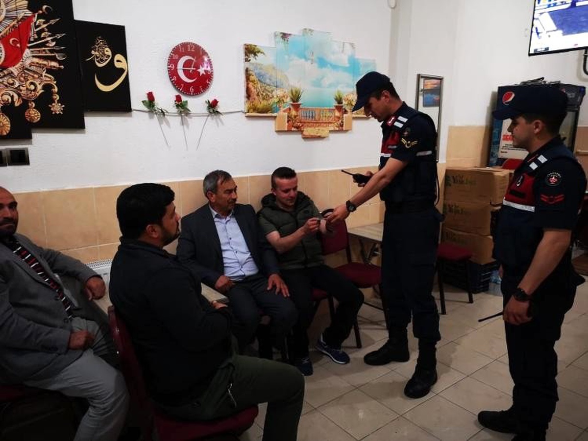 Jandarmadan Operasyon: Aranan 81 Kişi Yakalandı