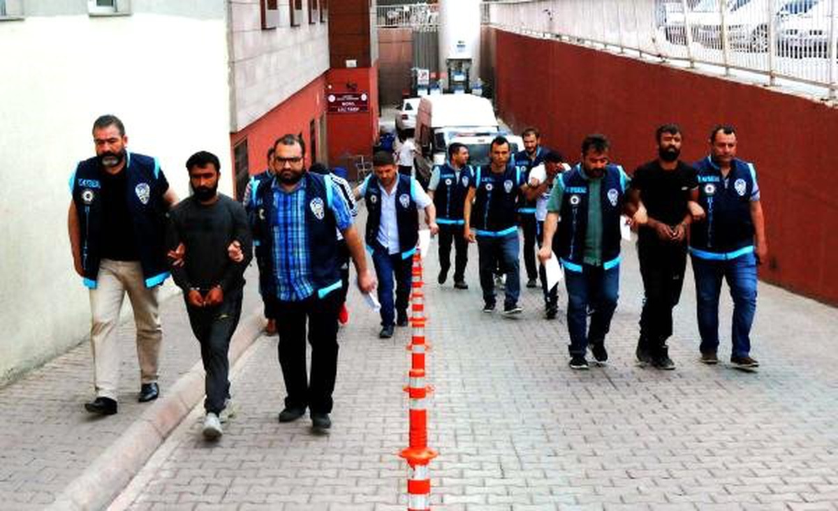 Kayseri\'de İletişim Kablosu Hırsızlığında 6 Şüpheli Adliyede