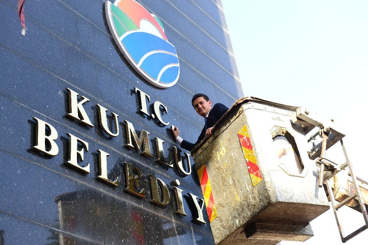 Kumluca Belediyesi\'ne T.c. İbaresi Eklendi