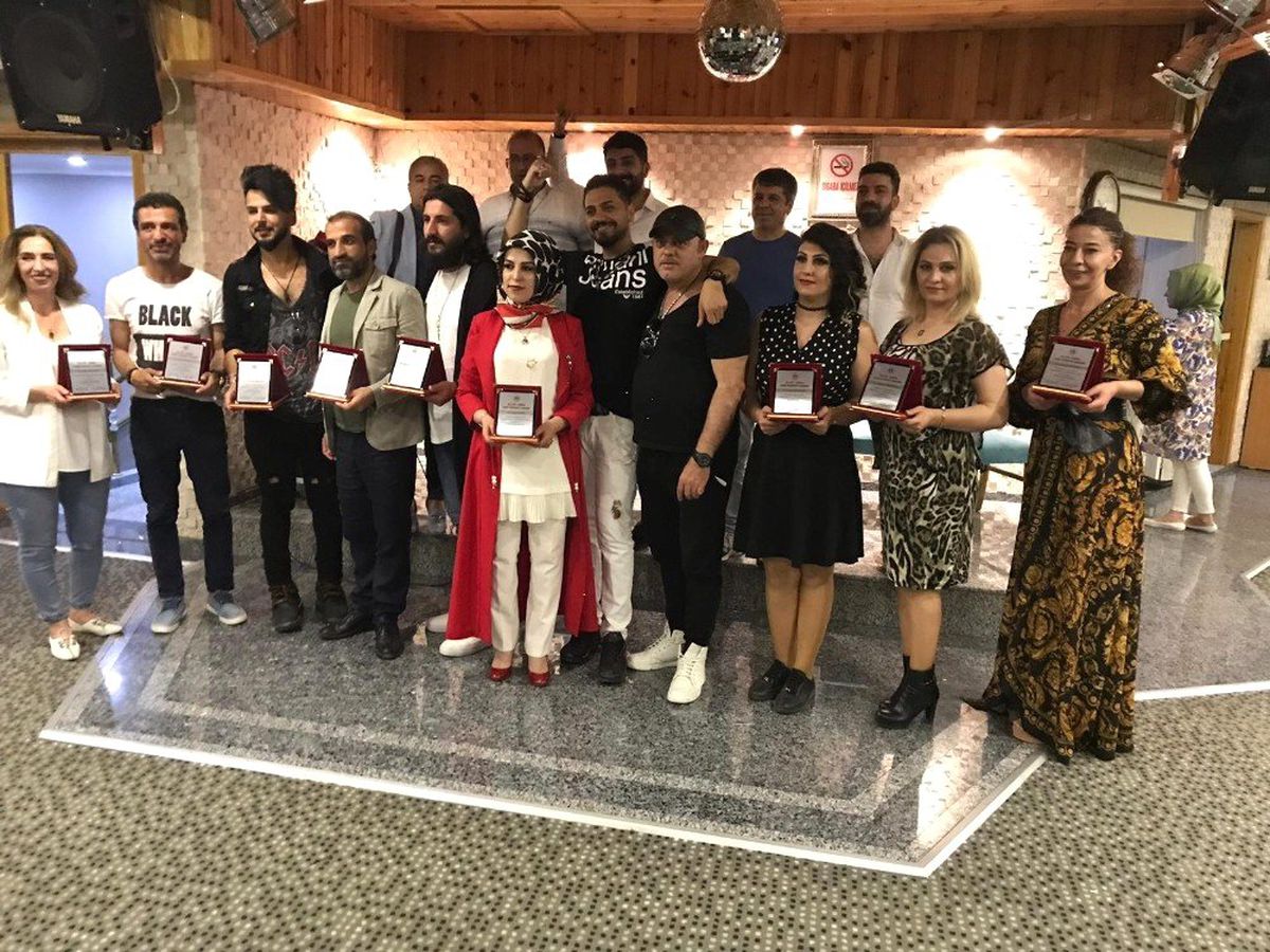 Meslek Edinme Kursuna Katılan Kursiyerler Sertifikalarını Aldı