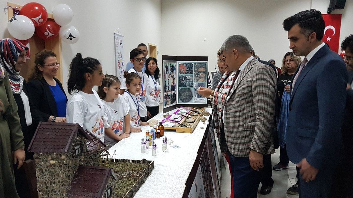 Özel Çocuklar Yeteneklerini Sergiledi